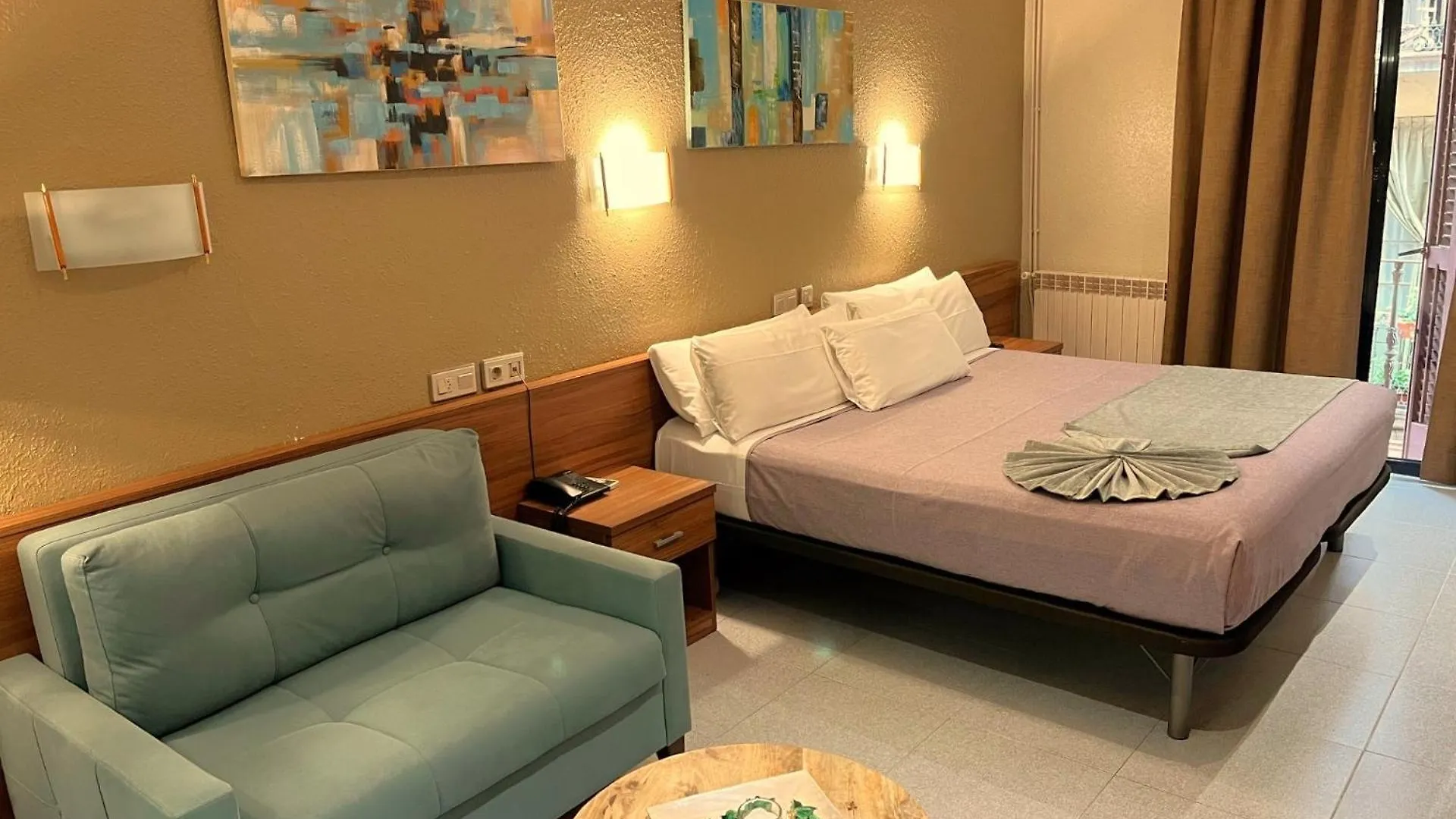 Pension Iznajar Barcelona Španělsko