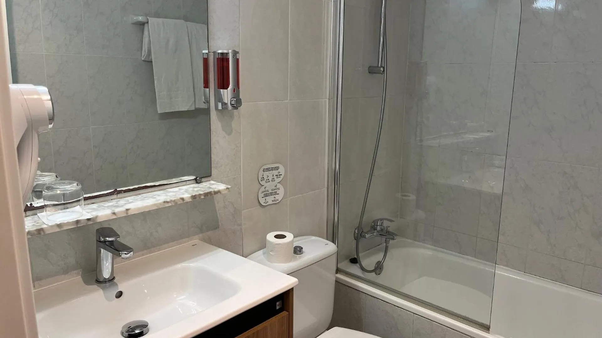 Pension Iznajar Barcelona Penzion
