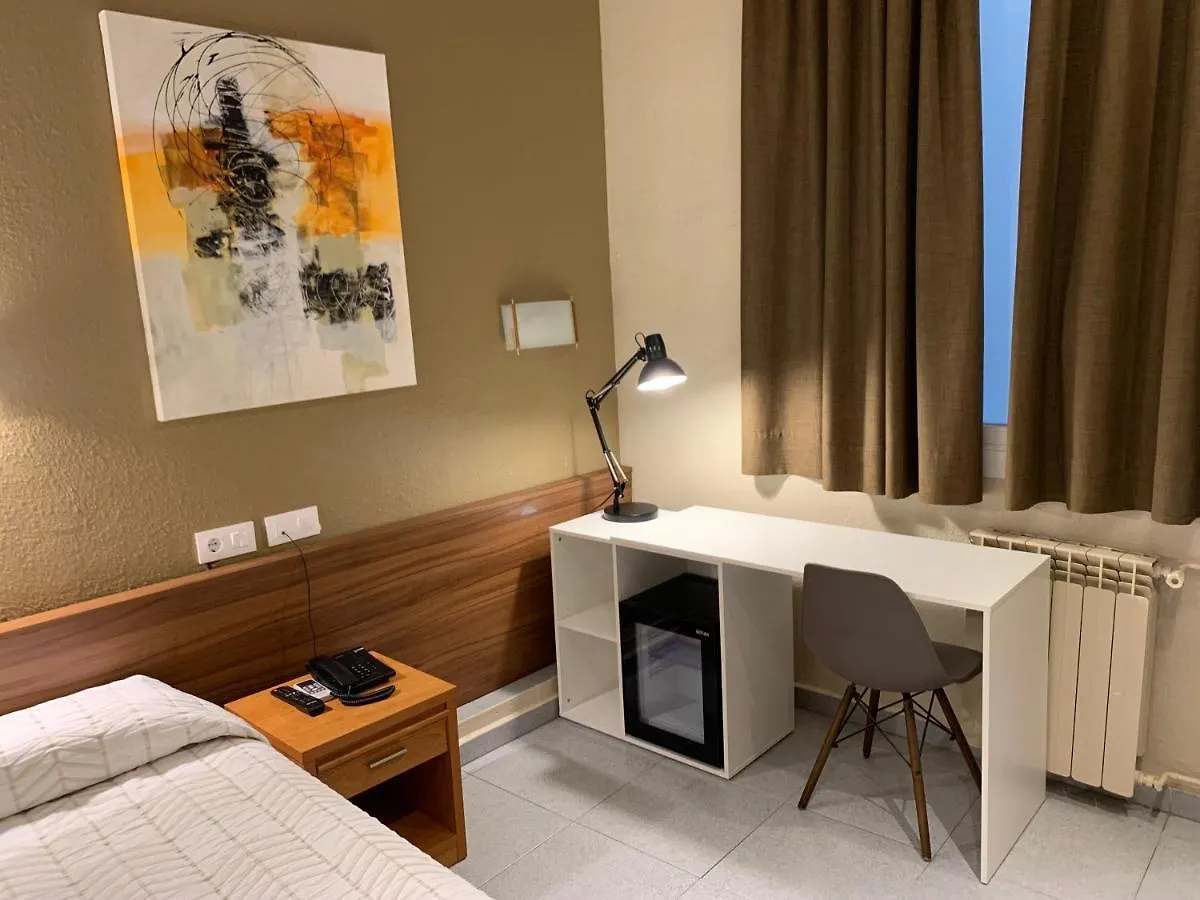 Pension Iznajar Barcelona Spain