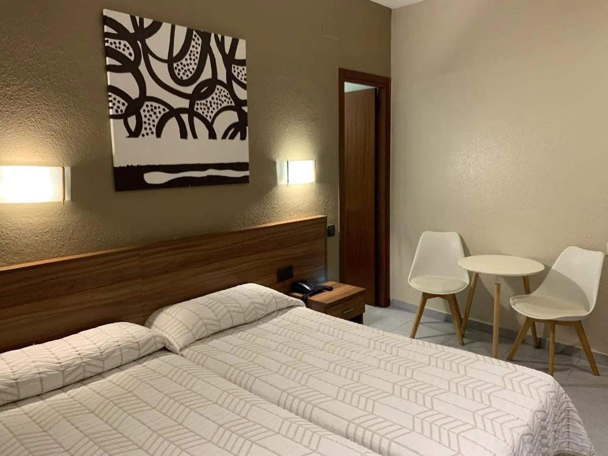 Pension Iznajar Barcelona Pensjonat