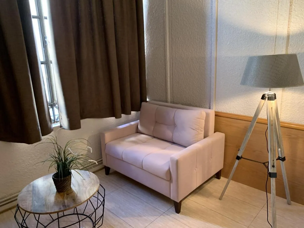 ** Guest house Pension Iznajar Barcelona Spain