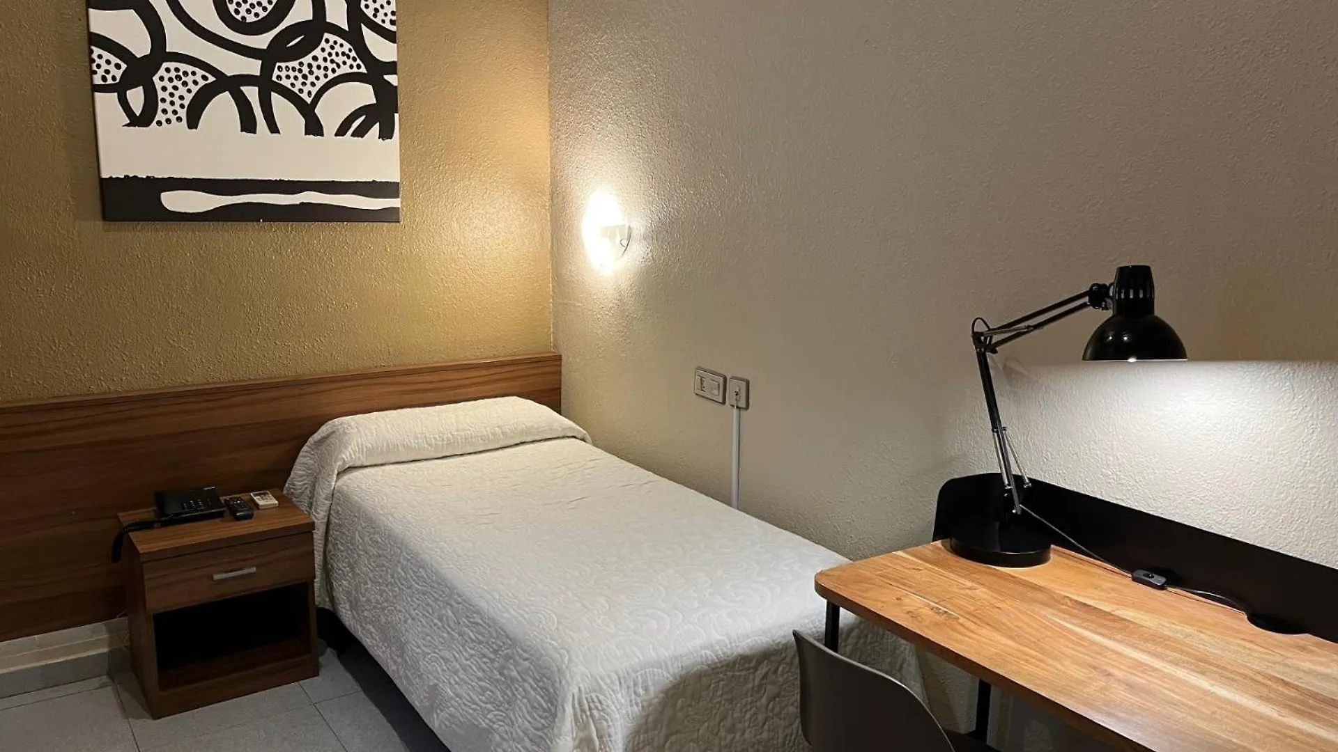 Pension Iznajar Barcelona