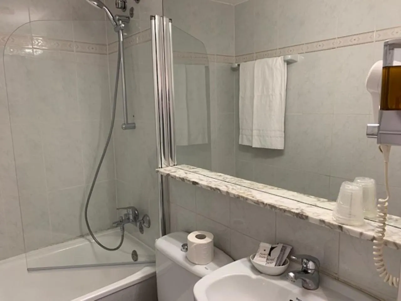 Pension Iznajar Barcelona Guest house